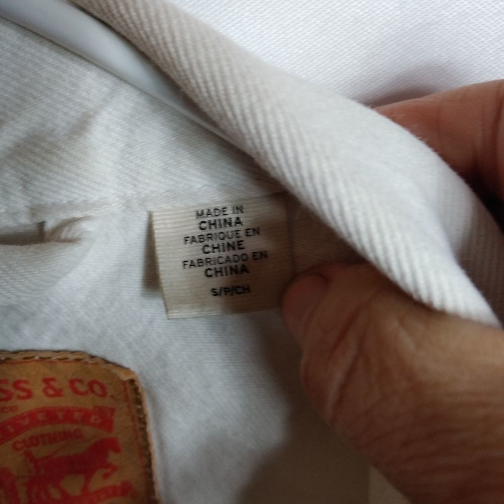 Levi's jean jacket   - Picture 5 of 8